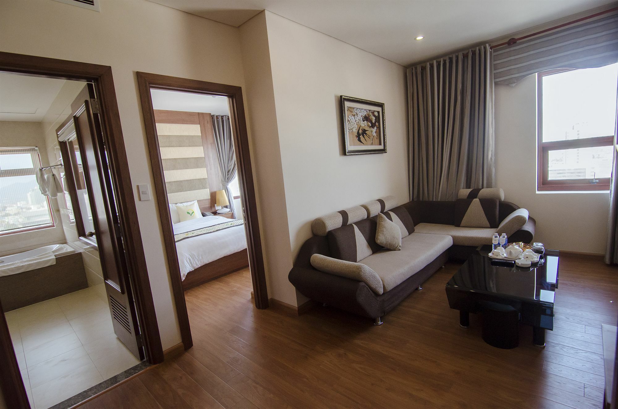 Moonlight Hotel Suites & Spa - City Center, High Floor, Great Location & Romantic River View & Dragon Bridge View Da Nang Eksteriør billede